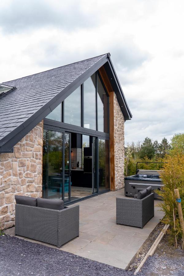 Plas Coch Luxury Barn Llanddeiniolen Bagian luar foto