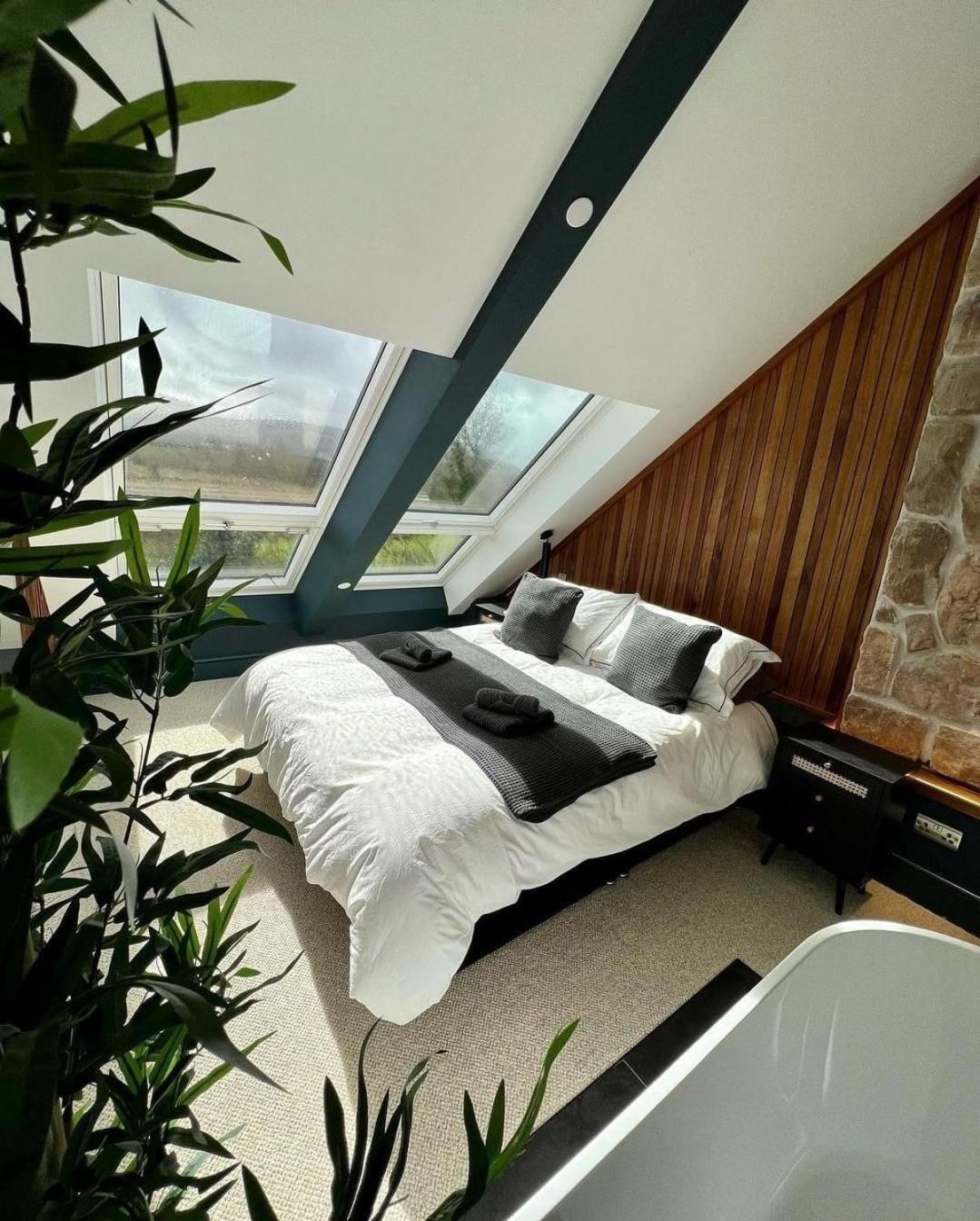 Plas Coch Luxury Barn Llanddeiniolen Bagian luar foto