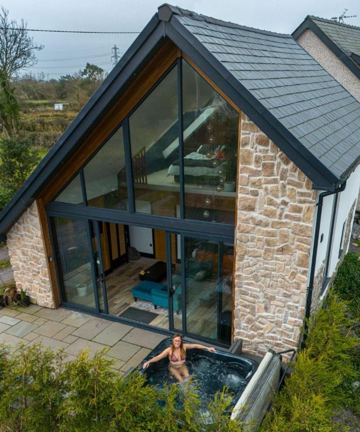 Plas Coch Luxury Barn Llanddeiniolen Bagian luar foto